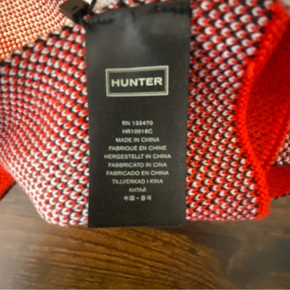HUNTER New Red White Black Logo Knit Scarf Rectangle - Picture 15 of 16